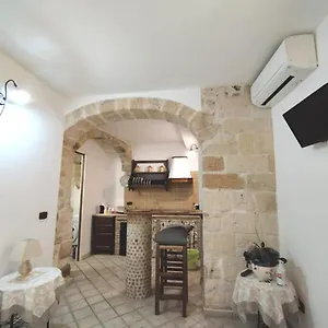 https://delizioso-monolocale-in-ortigia.sicilyhotelsitaly.net